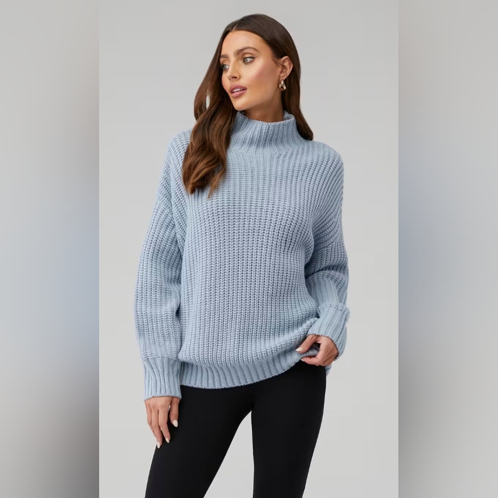 Nia Idyllwild Turtleneck Sweater In Dusty Blue